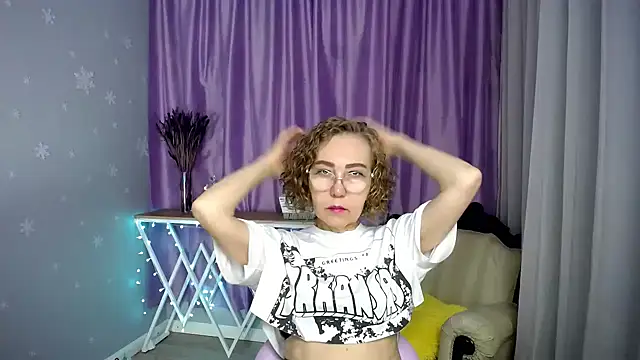 Pokazy przed kamerką – queen_a_n_i