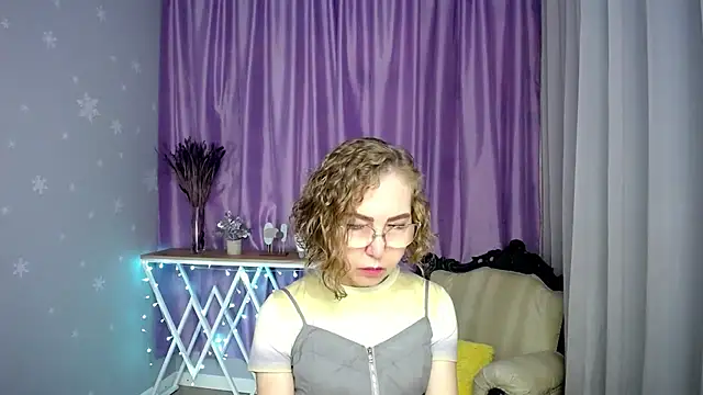 queen_a_n_i webcam show