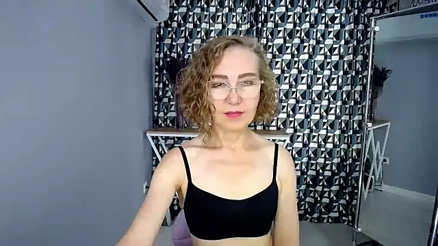queen_a_n_i Chat XXX live