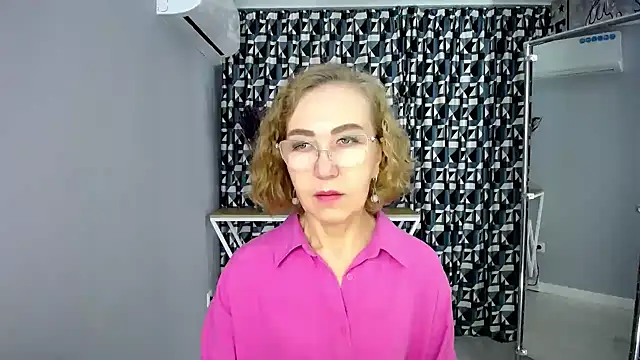 queen_a_n_i ওয়েবক্যাম শো