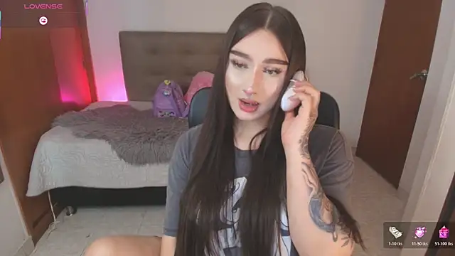 Miley_Baker: вебкам-шоу
