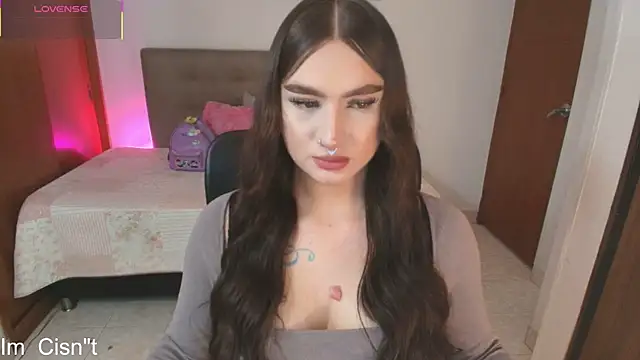 Miley_Baker Show in webcam