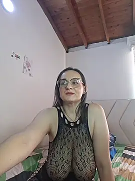 ginaboobs Live XXX-chat