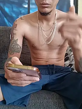 Yanwoods420 Pertunjukan Webcam