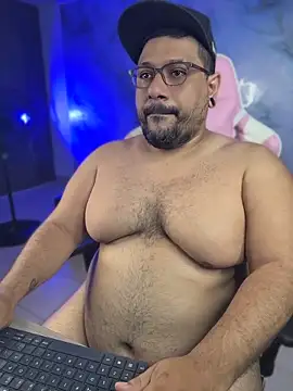 Pokazy przed kamerką – jacoob_woods