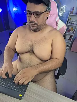 jacoob_woods: διαδικτυακό σόου στην κάμερα
