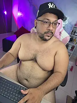 Show modela jacoob_woods na web-kameri