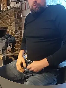 Show modela Tj1sen na web-kameri