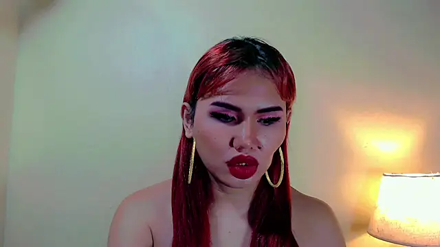 beatrice_21 Show in webcam