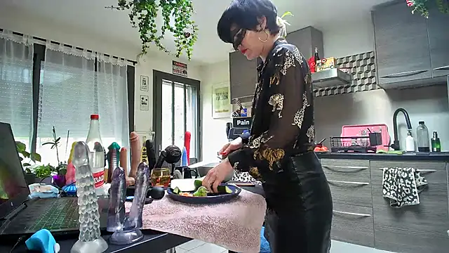 Cat_kush Chat XXX live