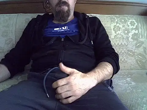 blue-red: διαδικτυακό σόου στην κάμερα