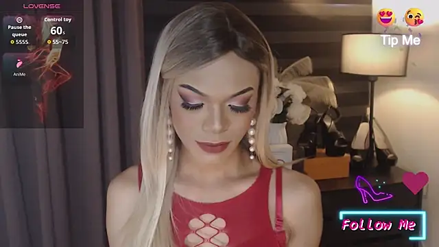 HugecockAlexan Webbikameraesitys