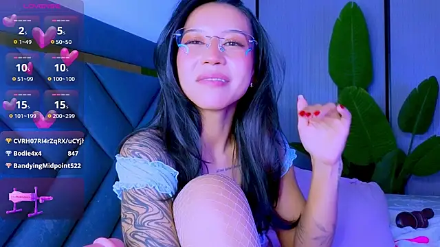 Mia_Tin's Webcam Show