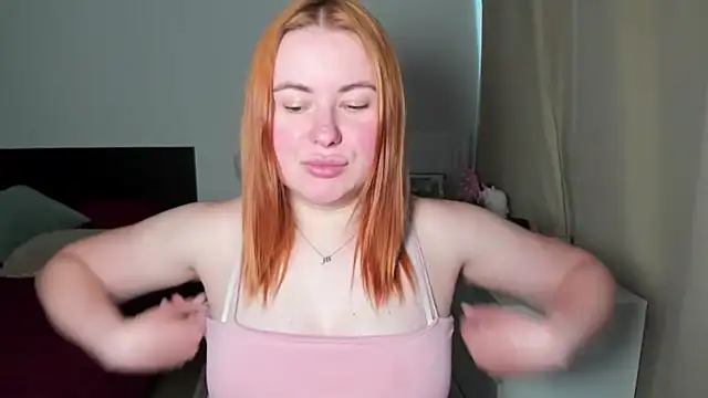 LAYLAxSTAR Adlı Modelin Canlı XXX Sohbeti