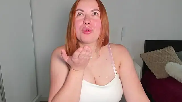 צ'אט XXX בשידור חי של LAYLAxSTAR
