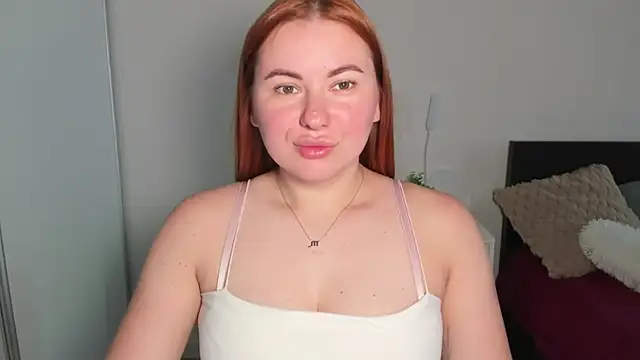 צ'אט XXX בשידור חי של LAYLAxSTAR