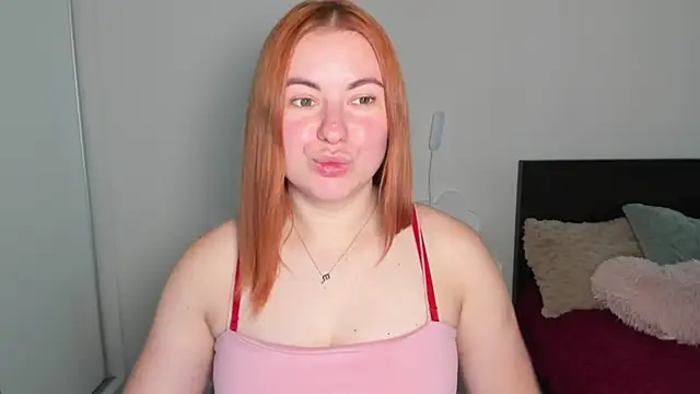 LAYLAxSTAR Chat XXX in diretta