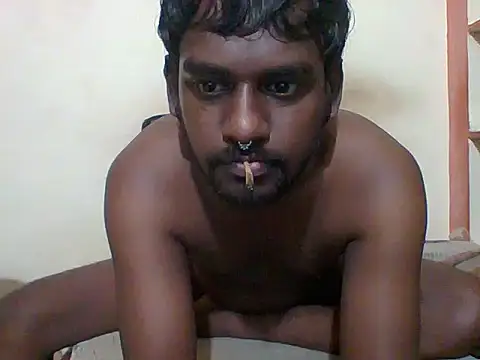 Slavebottombdsm09 Show Webcam