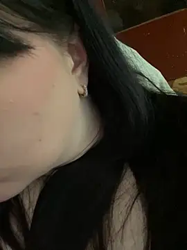 Poly_Nick Webcam-Show