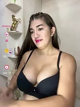 SexyFatHugeCock Adlı Modelin Web Kamerası Şovu