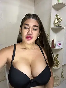 SexyFatHugeCock Adlı Modelin Web Kamerası Şovu