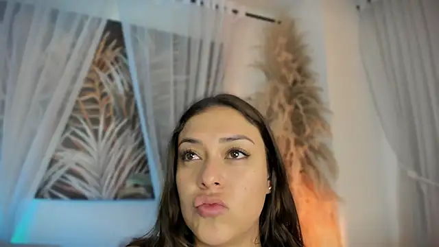 Nicolle_W Adlı Modelin Web Kamerası Şovu