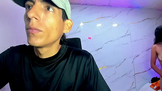 AmazingOrgasm 网络视讯表演
