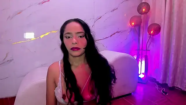 AmazingOrgasm Adlı Modelin Web Kamerası Şovu