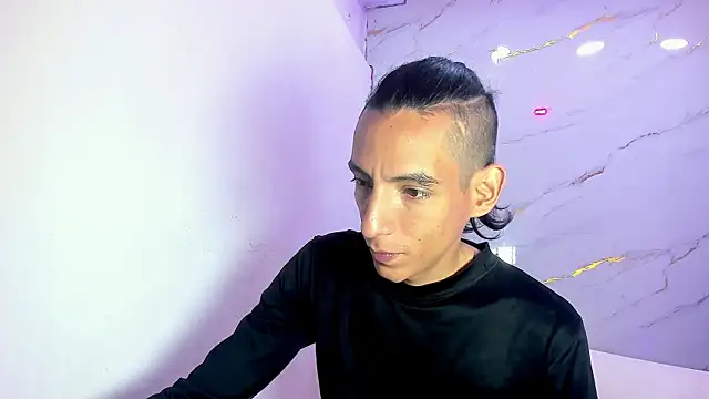 AmazingOrgasm 웹캠 쇼