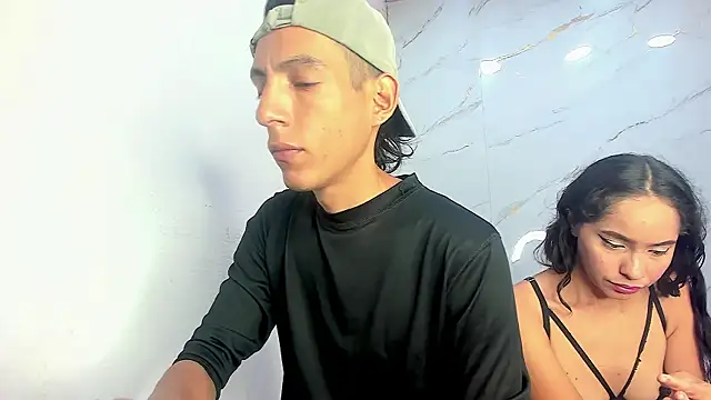 AmazingOrgasm 웹캠 쇼