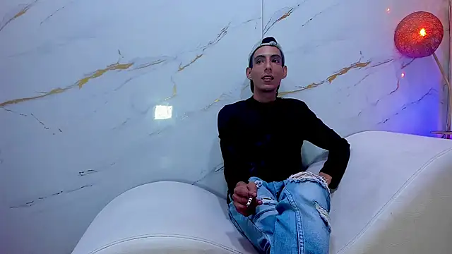 عرض كام AmazingOrgasm