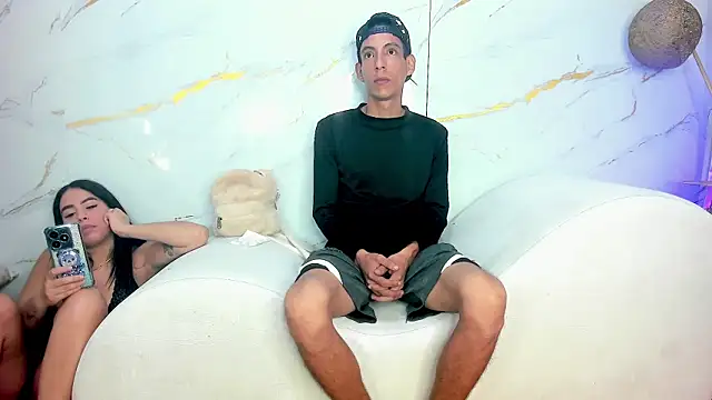 AmazingOrgasm's Webcam Show