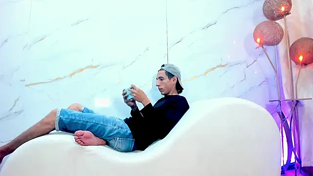 AmazingOrgasm Webcam show