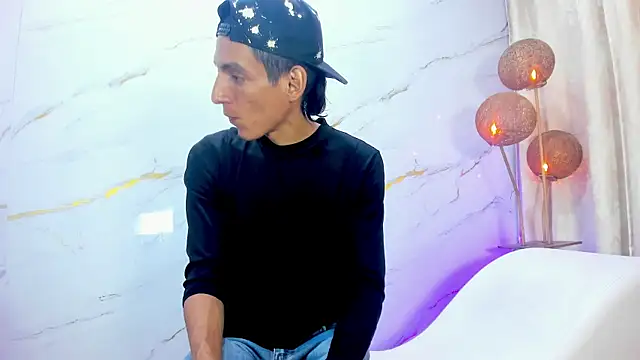 AmazingOrgasm Webcam show