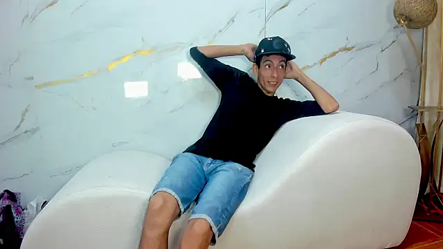 عرض كام AmazingOrgasm