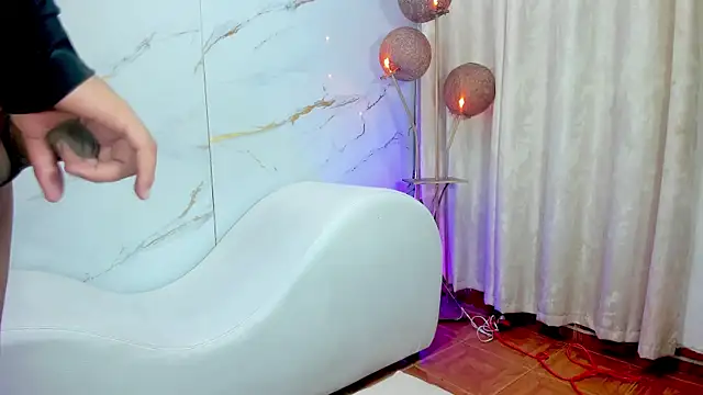 Show de AmazingOrgasm na webcam