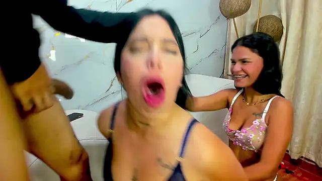 AmazingOrgasm's Webcam Show