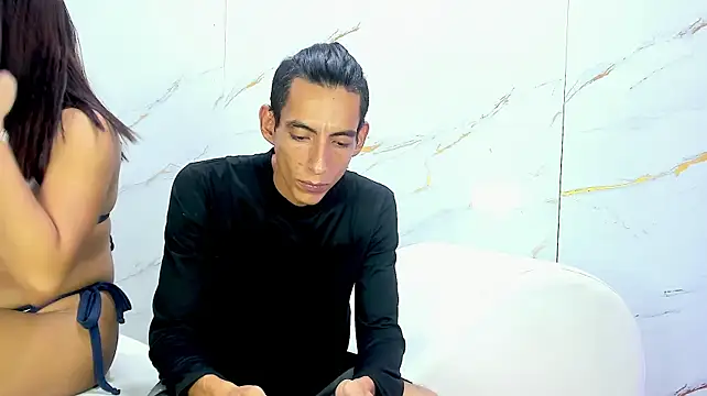 AmazingOrgasm: вебкам-шоу