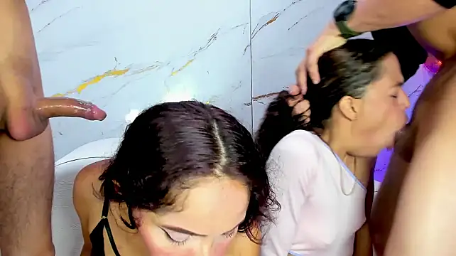 AmazingOrgasm Webcam show