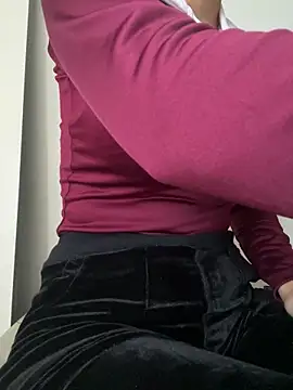 DulceMya Show in webcam