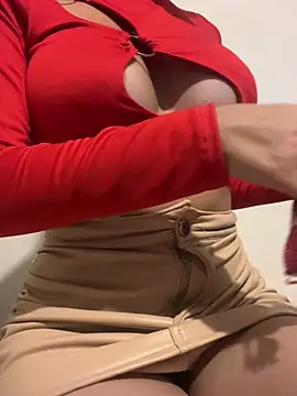 DulceMya Show in webcam