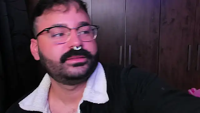 Živý XXX chat johnnyalx
