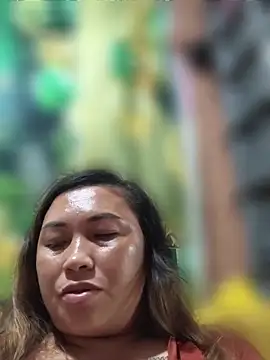 Simple_Asian Show in webcam