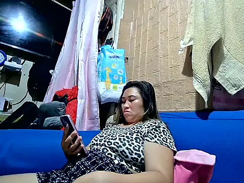 Chat XXX en directo de Lonely_Heart