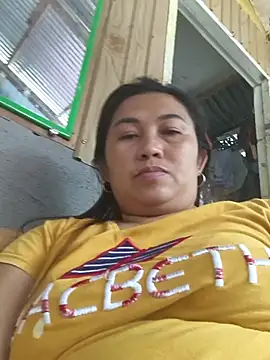 Laiskie_33 Adlı Modelin Canlı Sohbet Odası