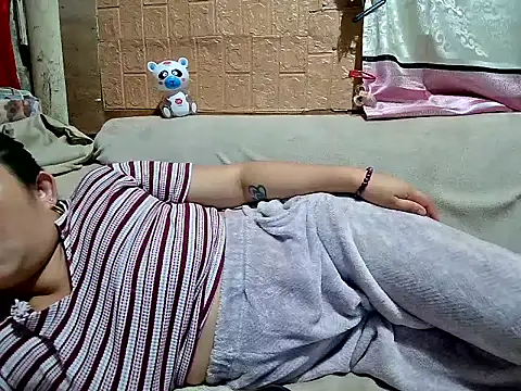 צ'אט XXX בשידור חי של Laiskie_33