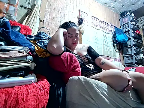 Czat XXX na żywo – Laiskie_33