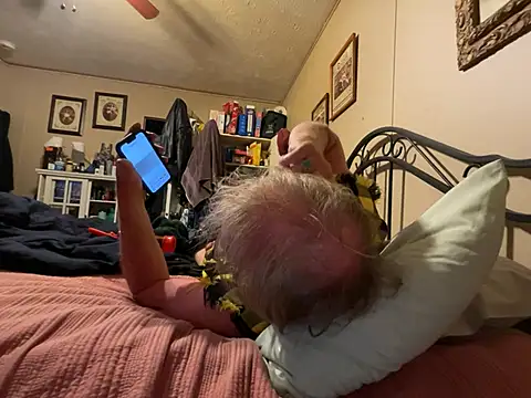 jck1m0t Show in webcam