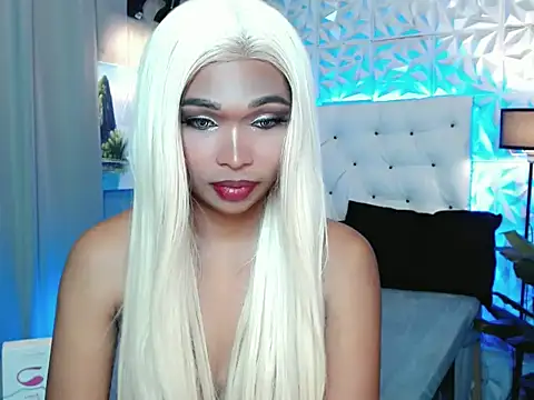 Slutty_Maria Show in webcam