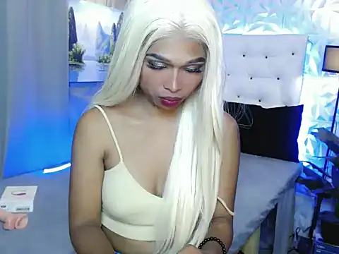 Slutty_Maria Show in webcam